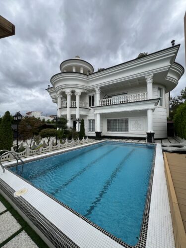 ویلا ۳خواب کلاسیک